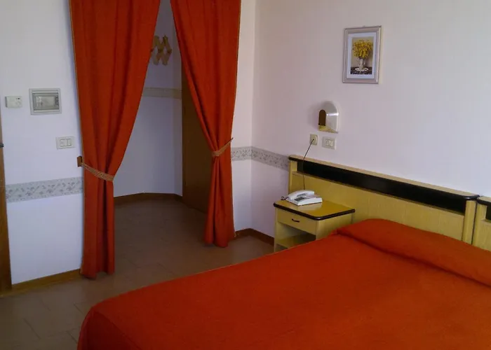 Hotel Centrale فندق 3*